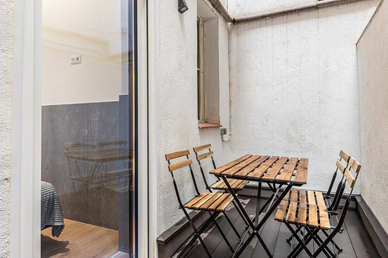 Apartmán Waou Essence IV Latina - Alquiler Corta Duracion Madrid Exteriér fotografie